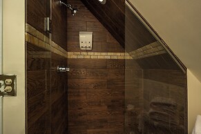 Queen Anne Bed And Breakfast