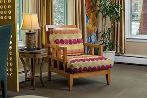 Queen Anne Bed And Breakfast