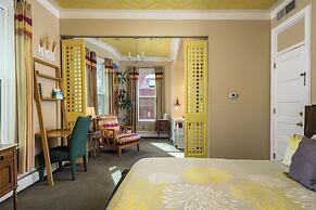 Queen Anne Bed And Breakfast