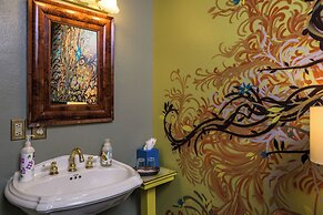 Queen Anne Bed And Breakfast