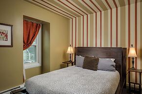 Queen Anne Bed And Breakfast