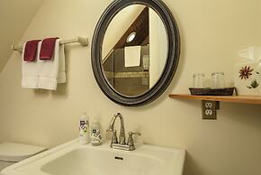 Queen Anne Bed And Breakfast