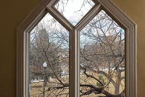 Queen Anne Bed And Breakfast