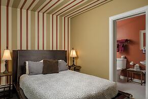 Queen Anne Bed And Breakfast