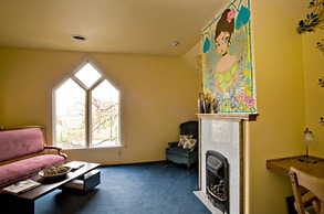 Queen Anne Bed And Breakfast