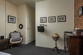 Queen Anne Bed And Breakfast