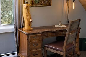 Queen Anne Bed And Breakfast