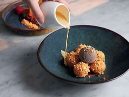 Swissotel The Stamford, Singapore