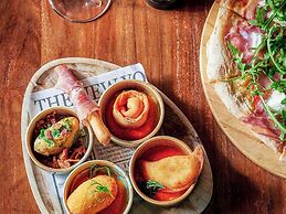 Swissotel The Stamford, Singapore