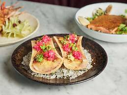 Swissotel The Stamford, Singapore