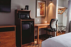 AmericInn by Wyndham Appleton Downtown