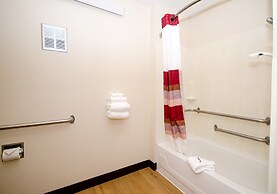 Red Roof Inn Philadelphia - Oxford Valley