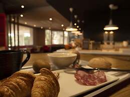 ibis Arles
