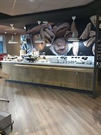 ibis Arles