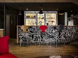 ibis Arles