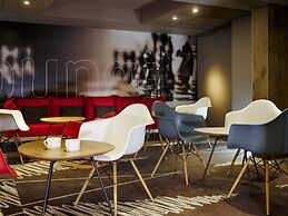 ibis Arles