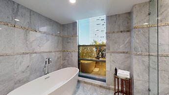 Marquis Reforma Hotel Spa