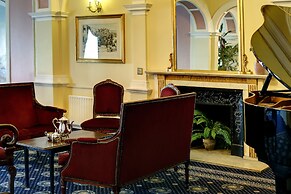 Royal Victoria Hotel