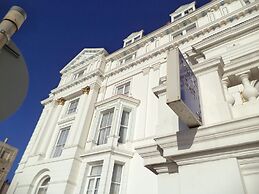 Royal Victoria Hotel