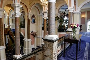 Royal Victoria Hotel