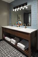 The Highlander Hotel, Ascend Hotel Collection