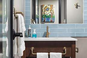 The Highlander Hotel, Ascend Hotel Collection