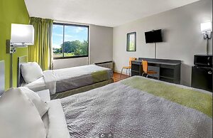 Travelodge by Wyndham Vernon CT