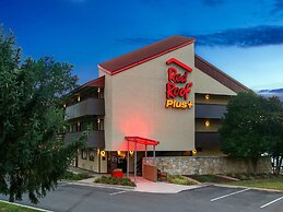 Red Roof Inn PLUS+ Statesville