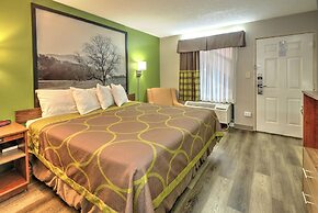 Super 8 by Wyndham Knoxville West/Farragut