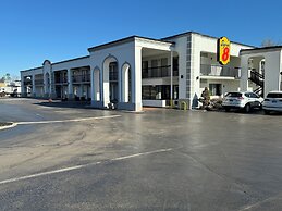 Super 8 by Wyndham Knoxville West/Farragut