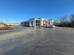 Super 8 by Wyndham Knoxville West/Farragut