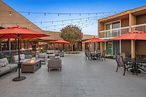 Holiday Inn Oxnard – Ventura by IHG