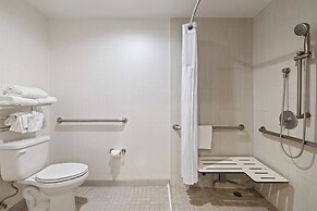 Holiday Inn Oxnard – Ventura by IHG