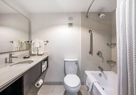 Holiday Inn Oxnard – Ventura by IHG