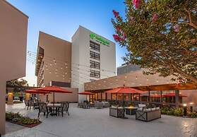 Holiday Inn Oxnard – Ventura by IHG