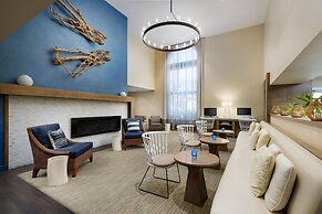 The Anza - A Calabasas Hotel