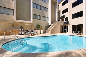 The Anza - A Calabasas Hotel