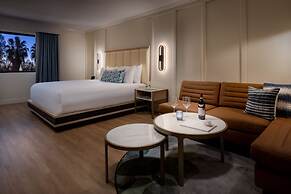 The Anza - A Calabasas Hotel