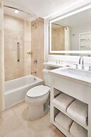 DoubleTree by Hilton Torrance - South Bay