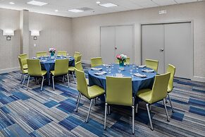 Holiday Inn Express Atlanta Airport - College Park by IHG