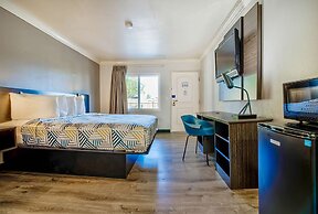 Motel 6 Menifee, CA