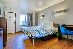 Motel 6 Menifee, CA