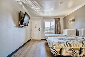 Motel 6 Menifee, CA