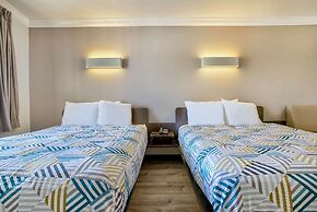 Motel 6 Menifee, CA