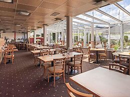 Ibis 3 Lacs Neuchatel Hotel