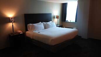 Holiday Inn Express & Suites Pittsburgh West - Greentree by IHG