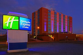 Holiday Inn Express & Suites Pittsburgh West - Greentree by IHG