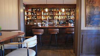 Merry Acres Inn