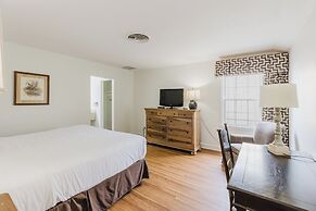 Merry Acres Inn
