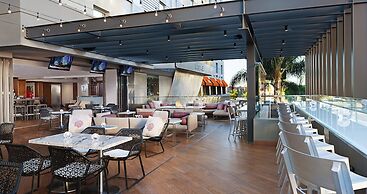 E-Central Downtown Los Angeles Hotel